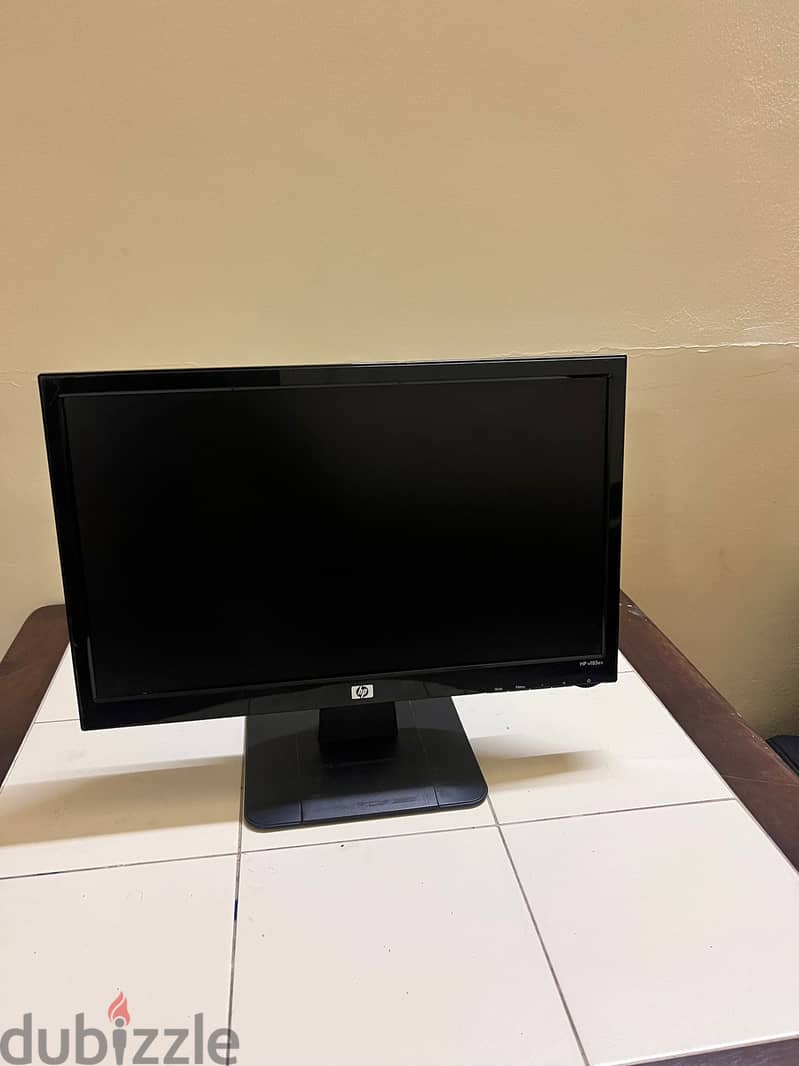 HP 19 INCH LCD 0