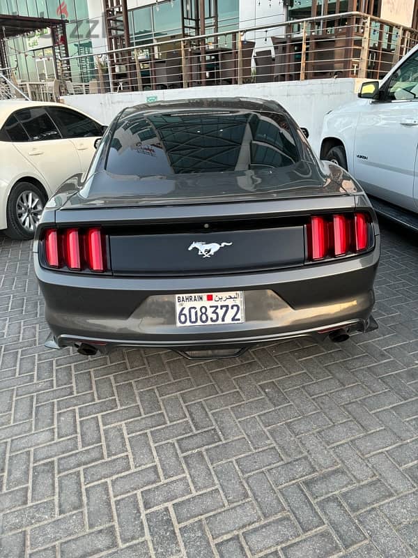 Ford Mustang 2016 4