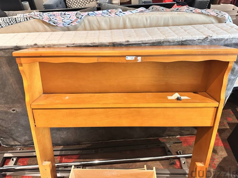 FREE Single bed without mattress 1