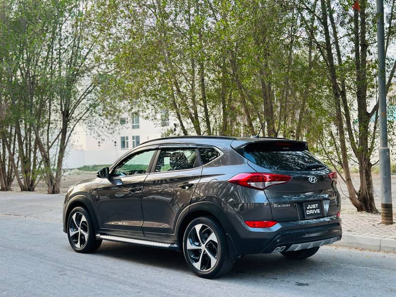 Hyundai Tucson 2017 1