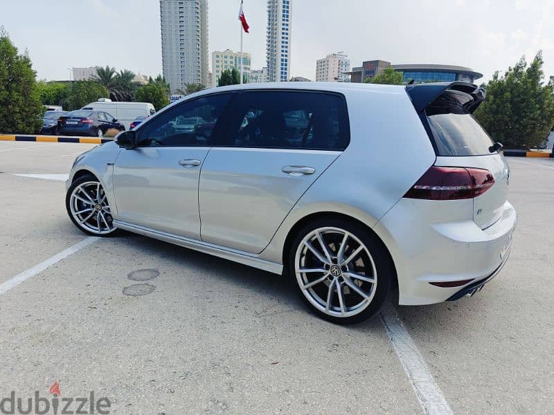 Volkswagen Golf R 2016 1