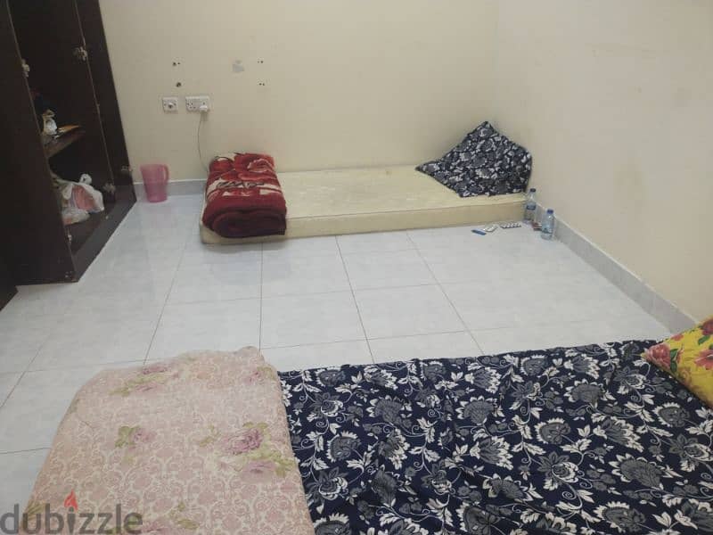 Bed space available in east Riffa 1