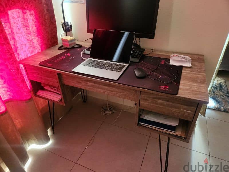 office table / study table for sale from homebox 1