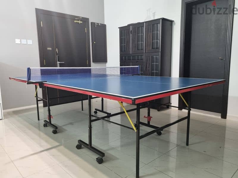 Table tennis board plus net and bats 1