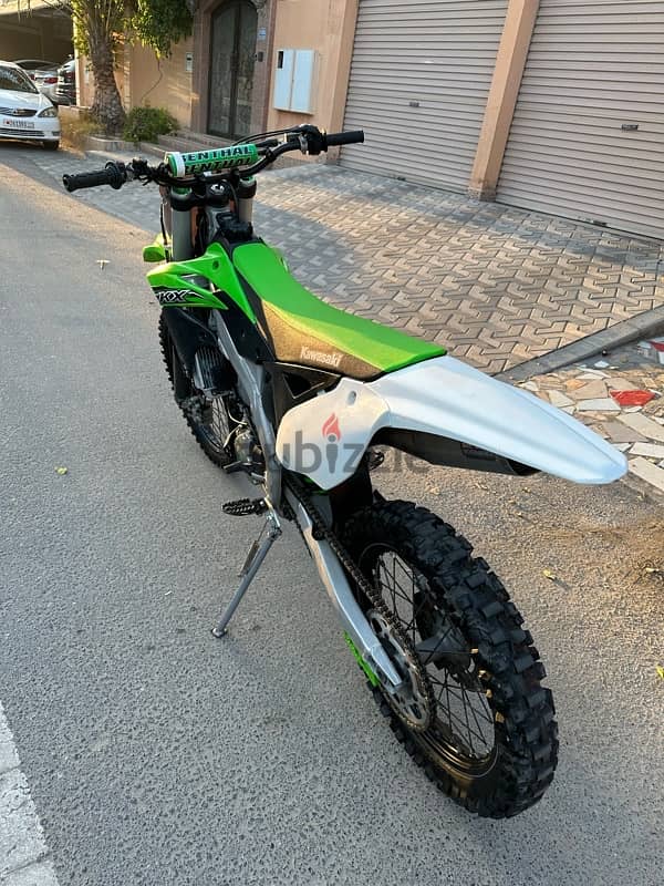 للبيع تريل كوزاكي kx250f مديل 2016 جاهزة للموسم السعر 1550 وقابل 3