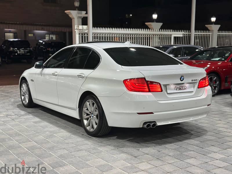 BMW 5-Series 2013 530I 9