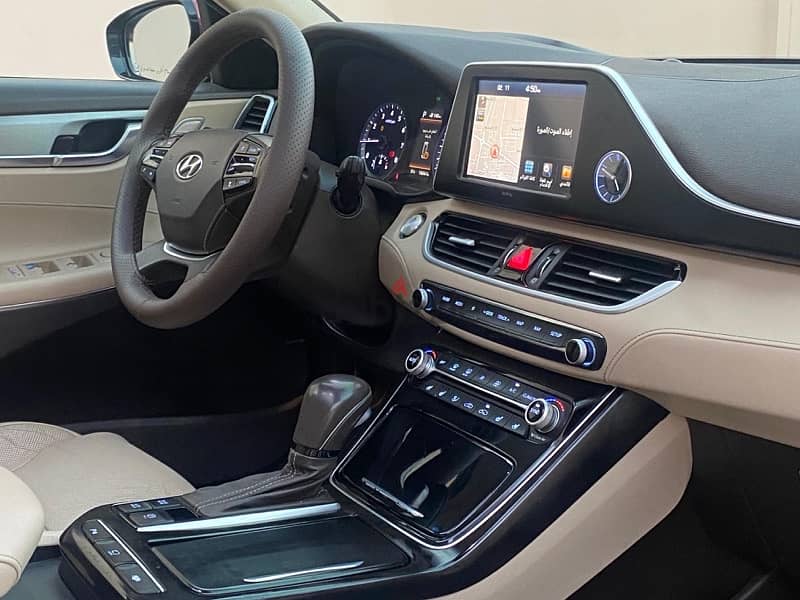 Hyundai Azera 2018 12