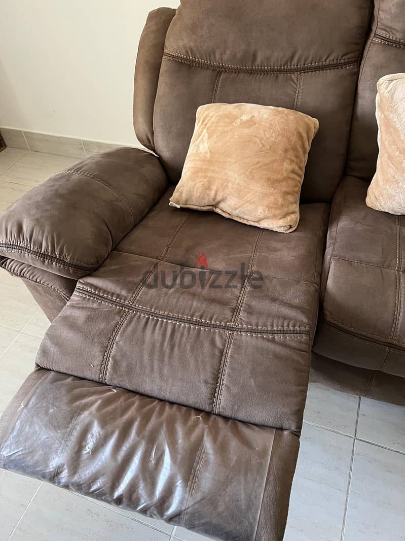 Leather Recliner Sofa Set, consisting - 3 seater + 2 seater + 1 seater 4