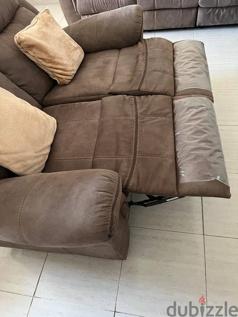 Leather Recliner Sofa Set, consisting - 3 seater + 2 seater + 1 seater 5