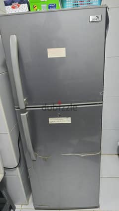 REFRIGERATOR 200L 0