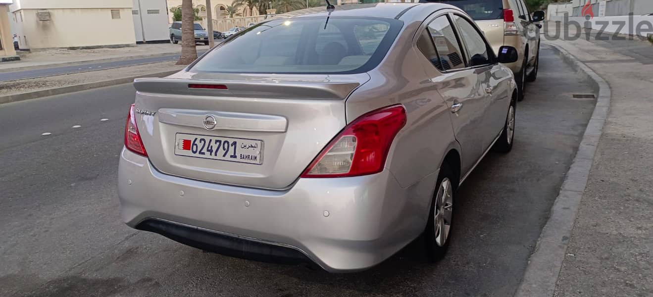 Nissan Sunny 2018 3