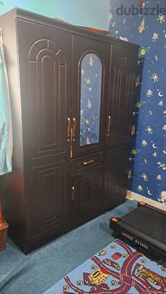 Bed + 3 Doors Cabinet 0