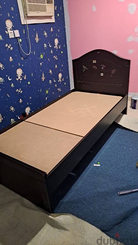 Bed + 3 Doors Cabinet 1