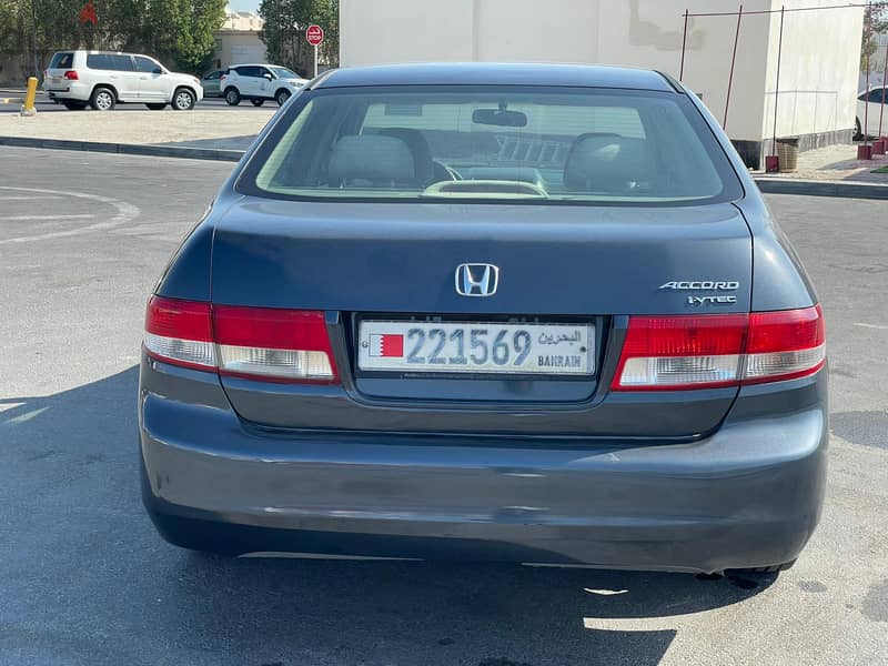 Honda Accord 2004 1