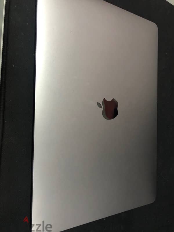 Macbook Air 2019 - Good Condition 2