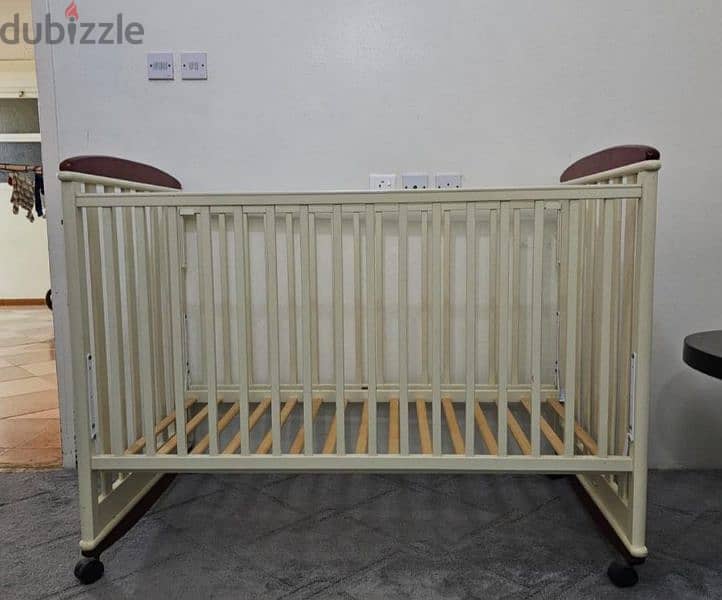 baby crib 15bd with matress 1