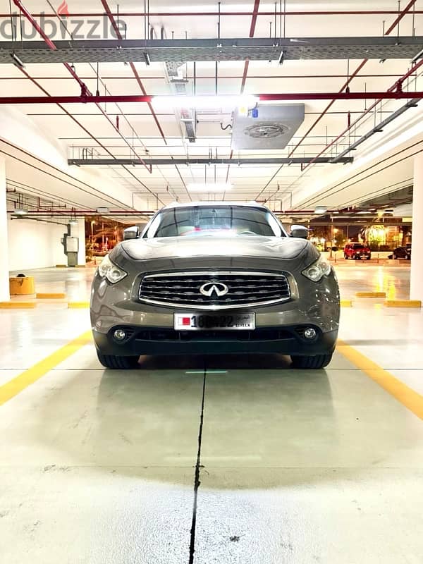 Infiniti FX45/FX35 2010 1