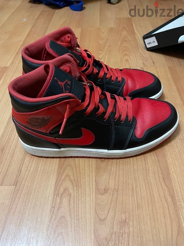 Nike  Air Jordan 1s Mid 4