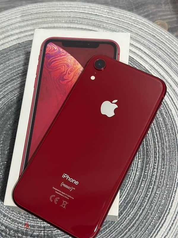 iPhone  XR 128 0