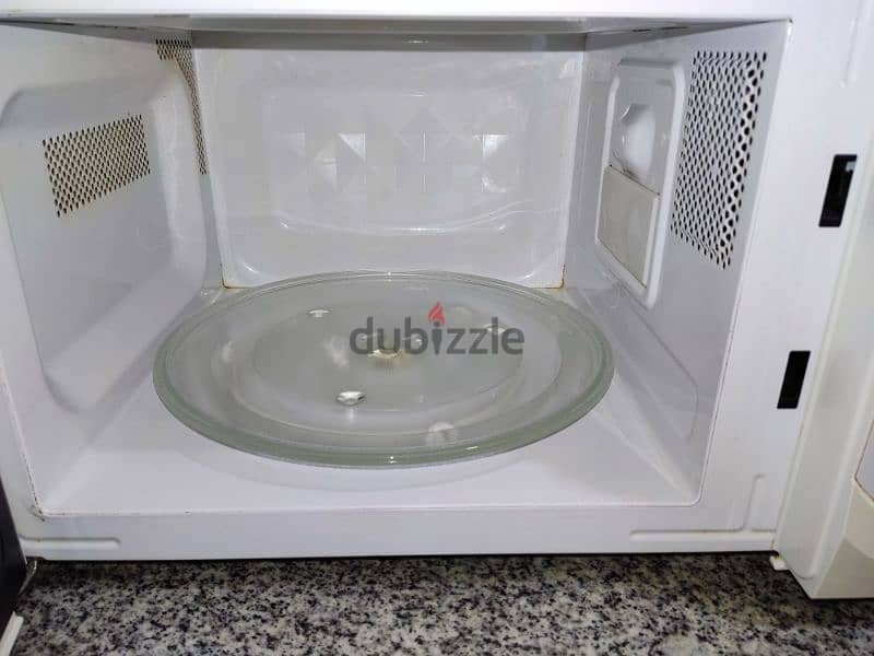 Daewoo Microwave Oven, 25liter Capacity 2