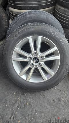 Hyundai original 16 inch wheels with tyres 0