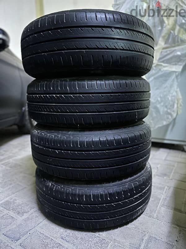 4 Alloy Wheels with Tyres 2