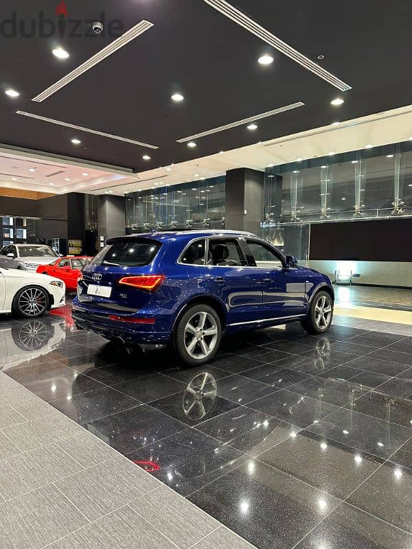 Audi Q5 model  2015 4