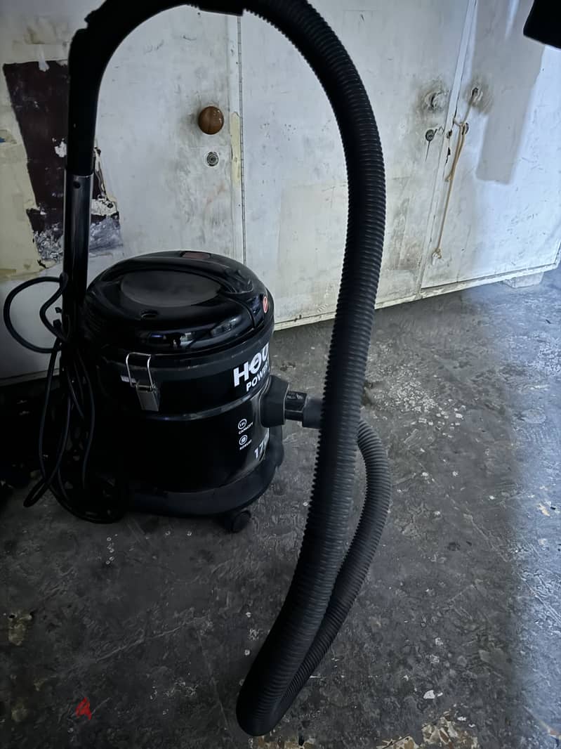 Vacuum cleaner and carpet for sale 4