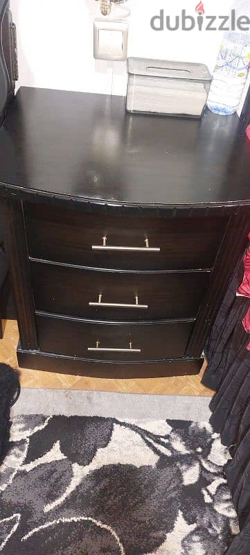 king size bed for sale with 2 side tables 0