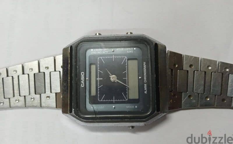 توجد ساعة يد ماركة قديمه واصليھ CASIO بحالة ممتازة 1