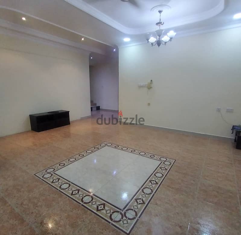 villa with ewa in jurdab 4 bedroom quiet area 400 bd 1