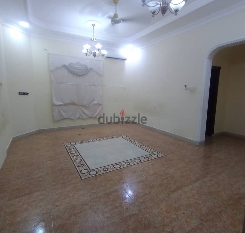 villa with ewa in jurdab 4 bedroom quiet area 400 bd 3