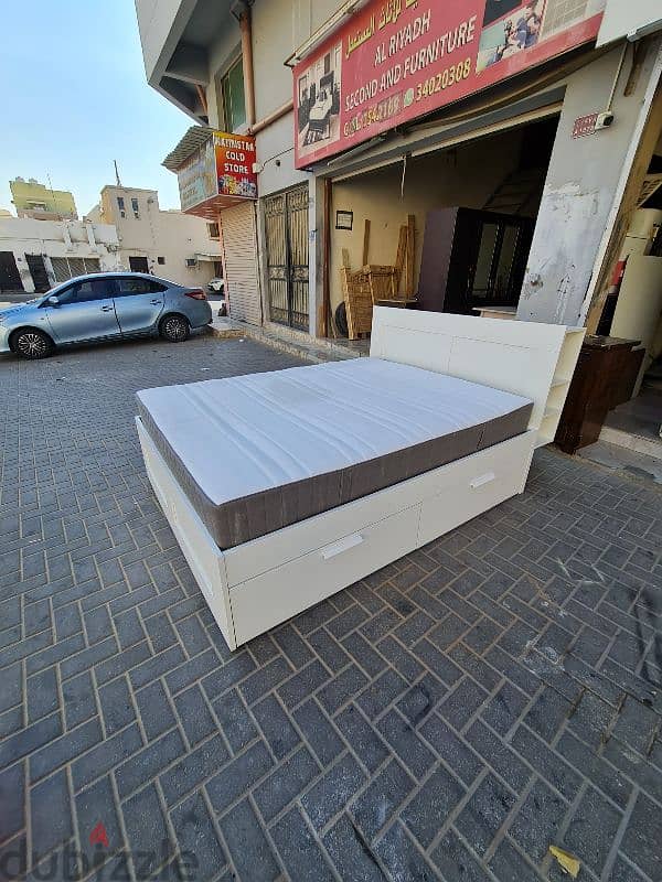 160×200 bed with mattress 5