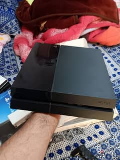 Ps4 500GB + free controller 0