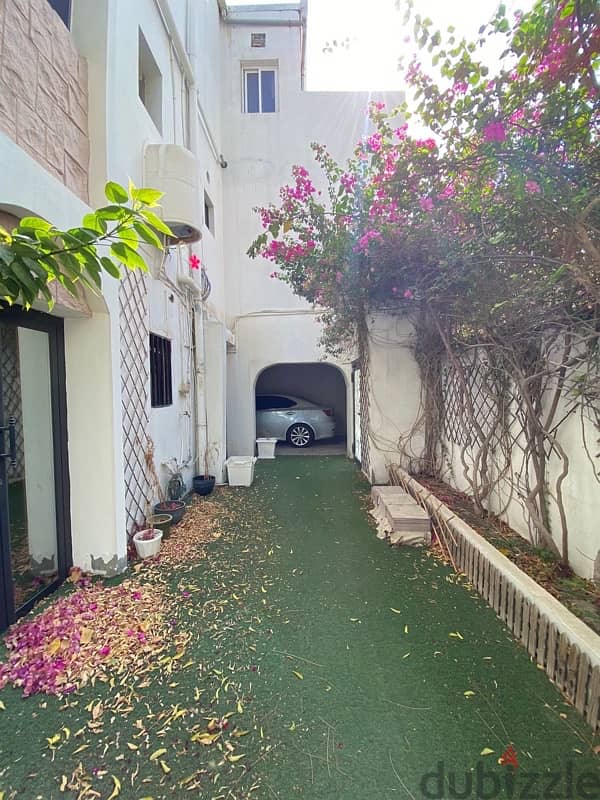 للبيع بيت في مدينة عيسى  مفتوح على 3 جهات 34609900 villa for Sale 11