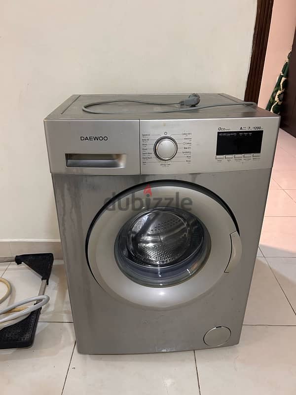 Good condition automatic washing machine for sale 0