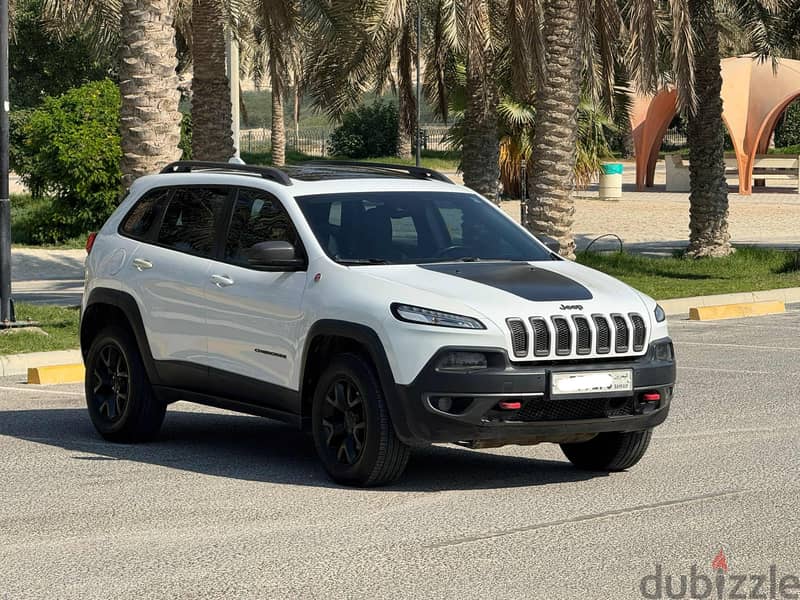 Jeep Cherokee trailhawk 2015 white 0