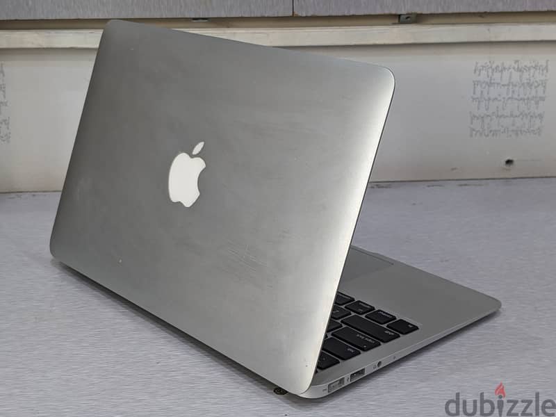 MacBook Air Core i5 Display 11.6" Screen 4GB Ram 128GB Memory Good 4