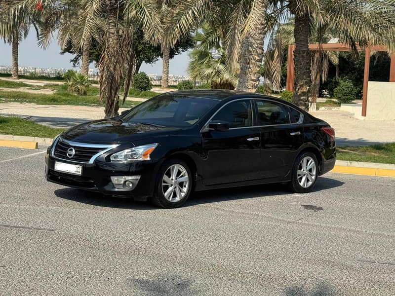 Nissan Altima 2013 black 1