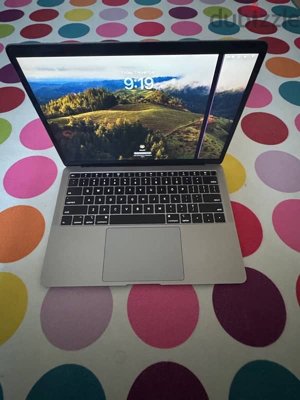 Apple MacBook Air 13inch (2019) 8gb 128gb see details 4