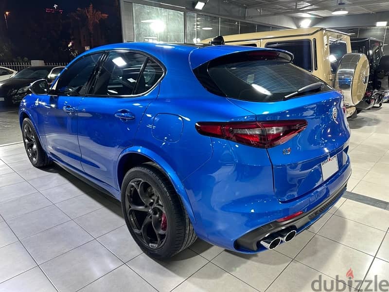 2018 Alfa Romeo Stelvio Quadrifoglio 1