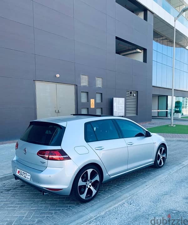 Volkswagen GTI 4