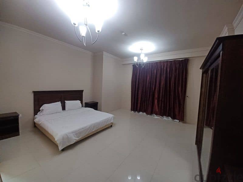 1 bed space available in juffair Very big apartment 8