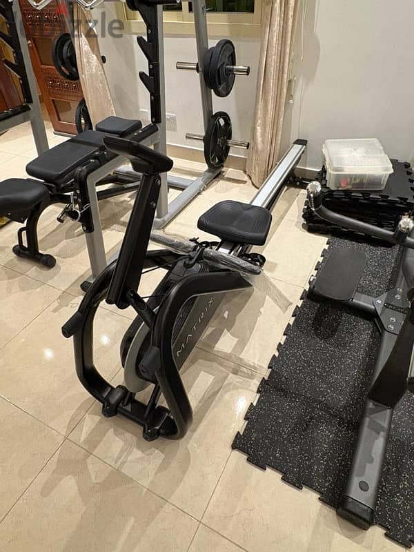 gym equipment selling 4