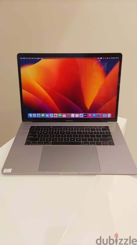 Apple MacBook Pro 2017 (Used) 0