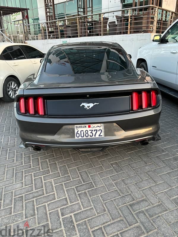 Ford Mustang 2016 4