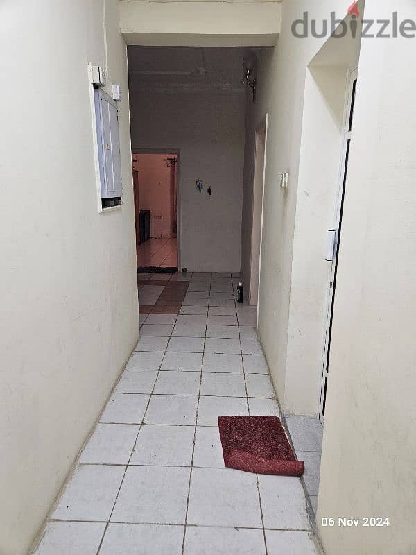 1 Room available for executive bachelor with separate bathroom 6