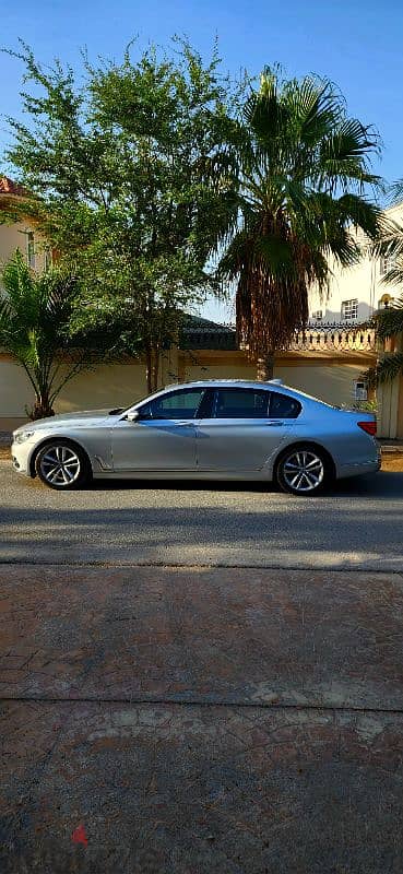 BMW 7-Series 2016 4