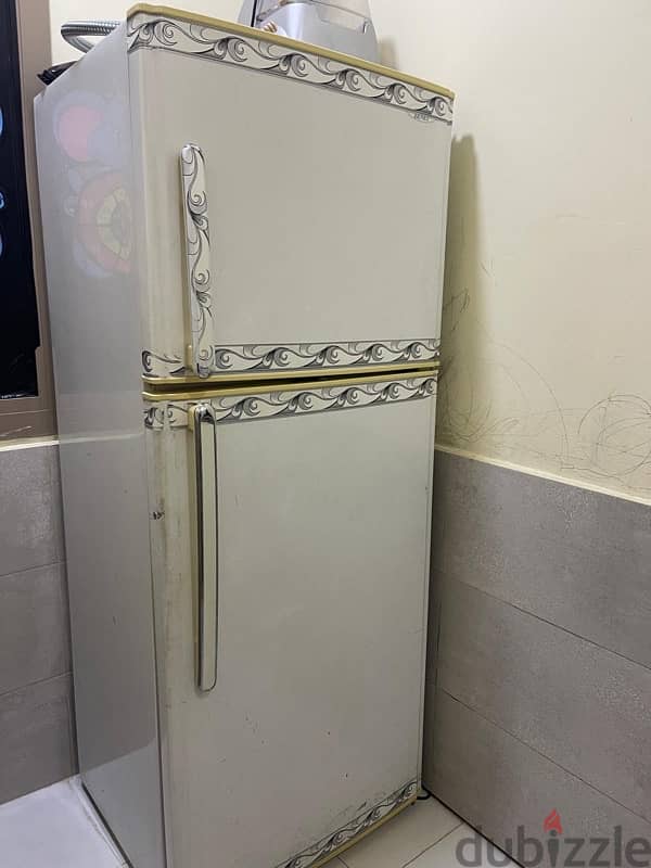 Fridge for sale 35 BD 0