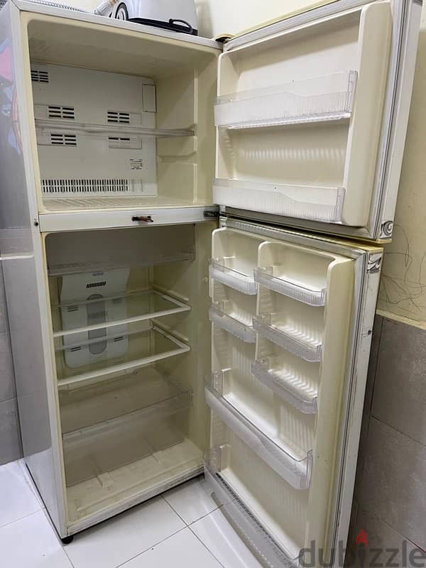 Fridge for sale 35 BD 1